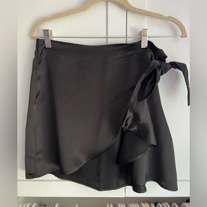 BLACK SATIN MINI SKIRT